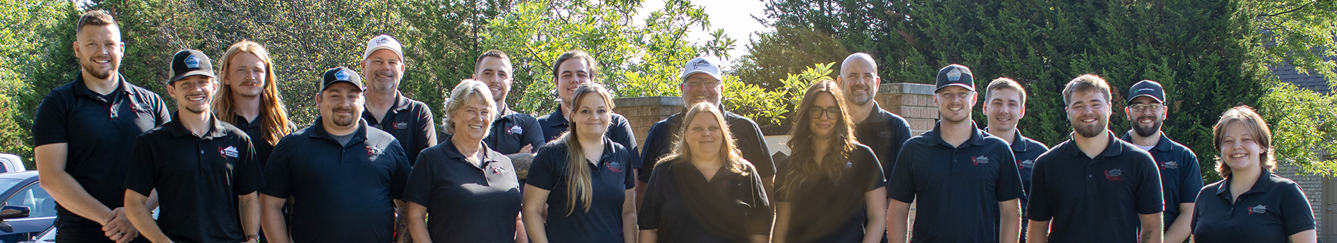 A team photo of D&G Roofing and Restoration for the career page